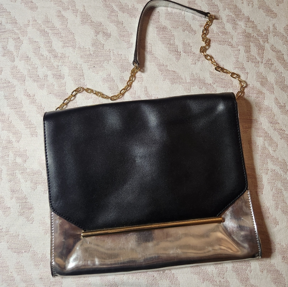 Vince Camuto Shoulder Bag
